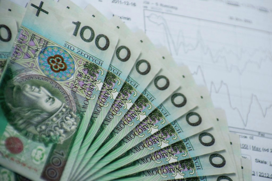 NFZ zapowiada tworzenie nowych etatów za 6,5 mln zł. Czy to drogo?