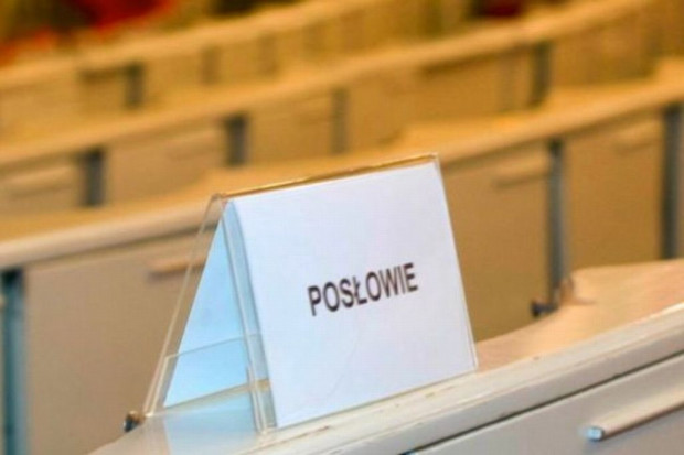 Wniosek o odwołanie ministra: "został nim, bo jest celebrytą..."