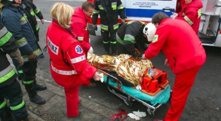 Kamień Pomorski: sześć śmiertelnych ofiar wypadku - rannych odwiedził w szpitalu minister zdrowia