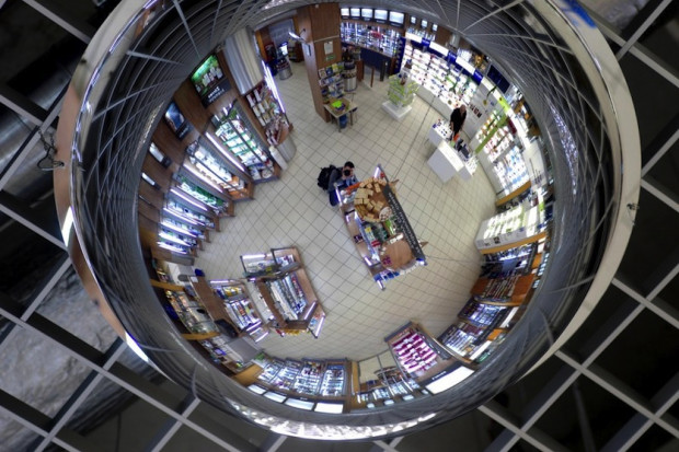 Farmacja: coraz lepsza sytuacja na rynku pracy