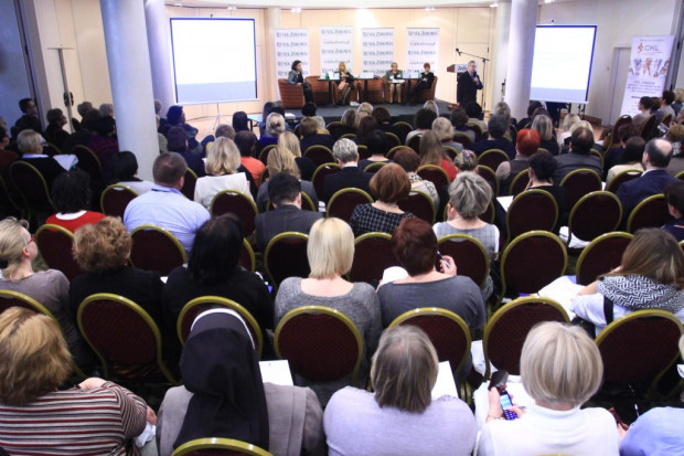 Eksperci: bezpieczny sprzęt + świadomy personel = minimalizacja ryzyka zranień