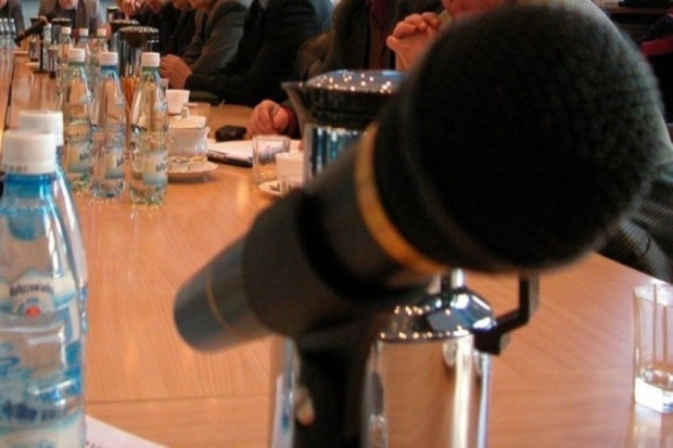 Rzecznik PiS: z Arłukowiczem można debatować w Komisji Zdrowia