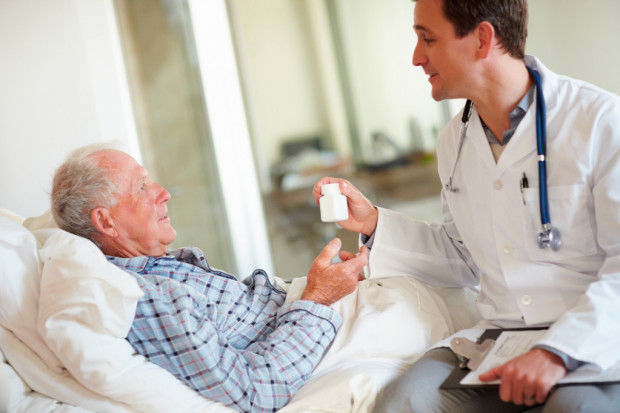 Pacjent geriatryczny to często osoba posiadająca (zbyt) duży zapas leków