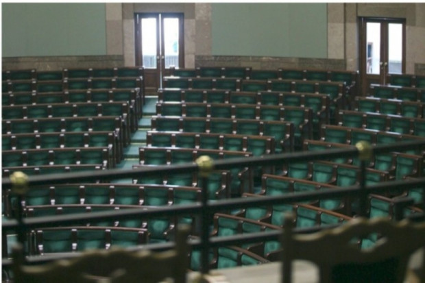 Sejm: Prawo i Sprawiedliwość oraz Twój Ruch za odrzuceniem projektu zmian w POZ
