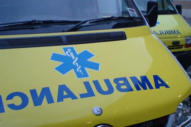 Łódź: pięć osób poszkodowanych w wypadku z udziałem karetki