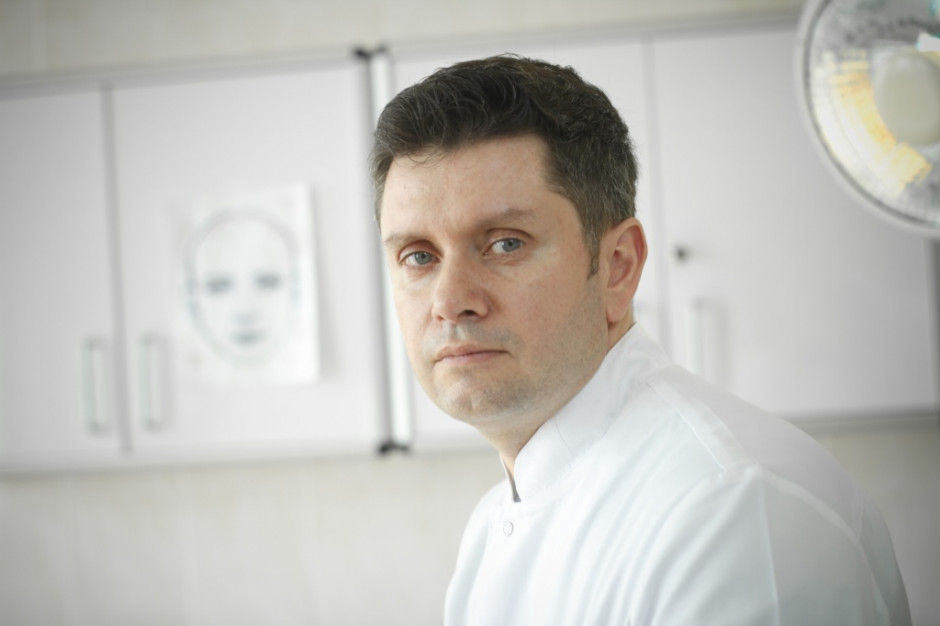 Prof. Witold Owczarek, przewodniczący Grupy Ekspertów ds. Modelu koordynowanej opieki zdrowotnej dla chorych na łuszczycę plackowatą Fot. PTWP Czy opieka koordynowana jest odpowiedzią na potrzeby pacjentów z łuszczycą?