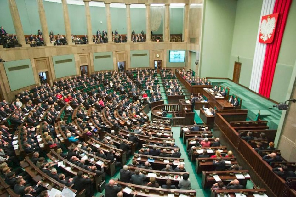 Rodzice protestujący w Sejmie zapowiadają dalszą okupację