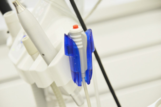 Stomatologia: pacjent może sam wyłączyć wiertło