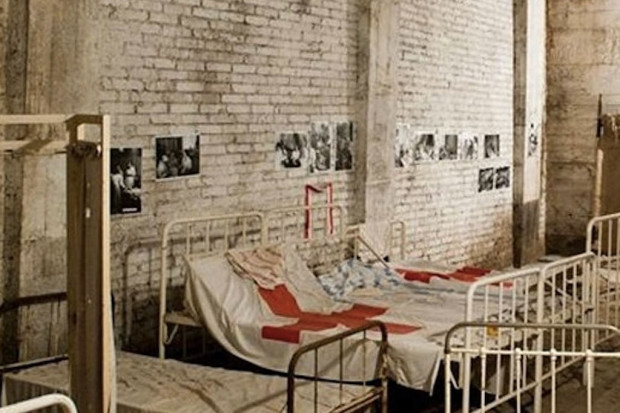 Szpitale Polowe 1944 - portal o powstańczej służbie zdrowia