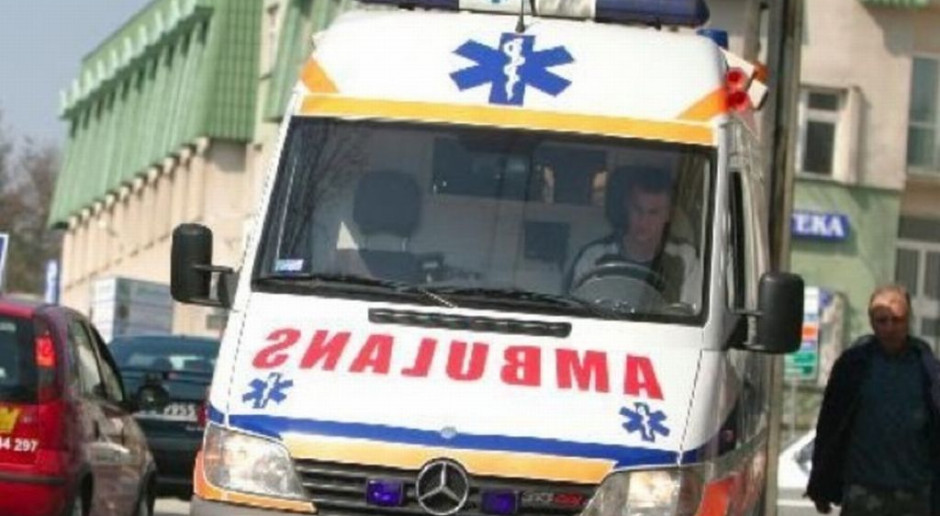 Jak kierowcy reagują na karetkę na sygnale?