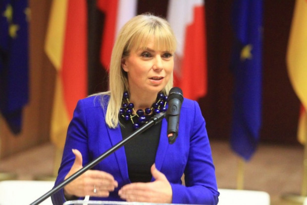 UE: Elżbieta Bieńkowska bedzie odpowiedzialna za przemysł farmaceutyczny
