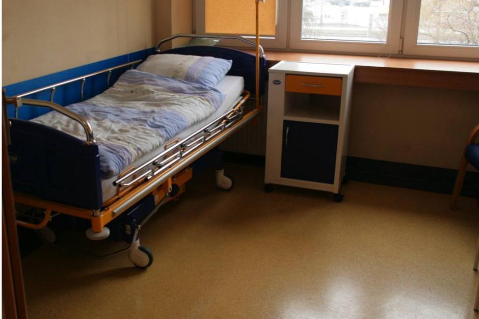 Fot. archiwum (zdjęcie ilustracyjne) Połczyn Zdrój: szpital zapłaci karę za upadek pacjentki z łóżka