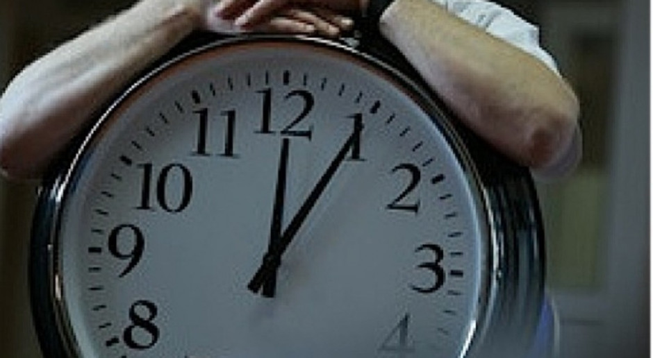 Specjalista: zmiany czasu przynoszą nam kłopoty zdrowotne - lepiej nie przestawiać zegarów