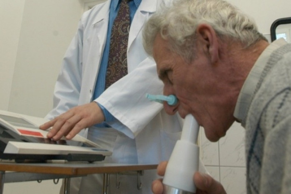 Ośrodek wykonuje badania czynnościowe układu oddechowego, w tym spirometrię Fot. Archiwum Wrocław: miesiąc oczekiwania na konsultację w poradni dla pacjentów po COVID-19