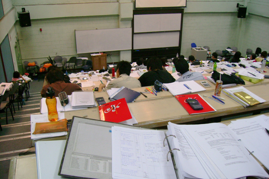 Studencii mogą mieć problem z ubezpieczeniem zdrowotnym. Fot. Ting/Flickr.com (CC BY-NC-ND 2.0) Studenci, którzy pracowali, mogą mieć problem z ubezpieczeniem zdrowotnym