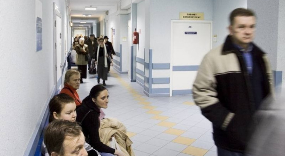 Grypa w Warszawie: dostanie się do lekarza graniczy z cudem