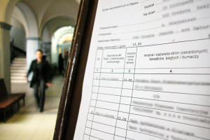 Kara bezwzględnego więzienia za pobicie ratownika. "Przykład do naśladowania dla wszystkich sądów"