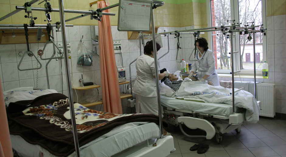 Sejm przyjął poprawki  Senatu do ustawy o zawodach pielęgniarki i położnej