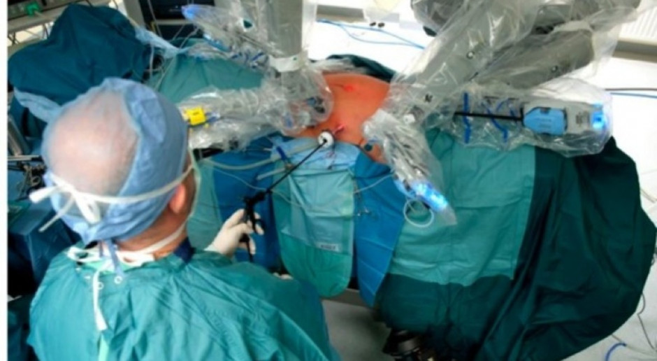 Wrocław: operacje robotem da Vinci zmniejszają koszty leczenia