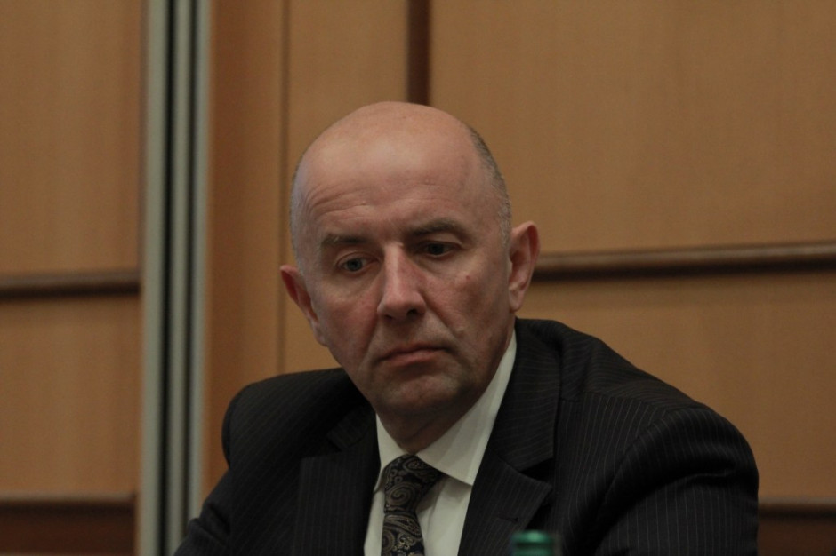 Cieślukowski: od września pielęgniarki i położne dostaną 900 mln zł