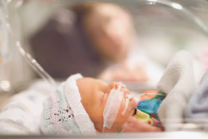 Pacjentki zakażone Covid-19 rodzą zdrowe dzieci. Zakażenie malucha to wyjątek