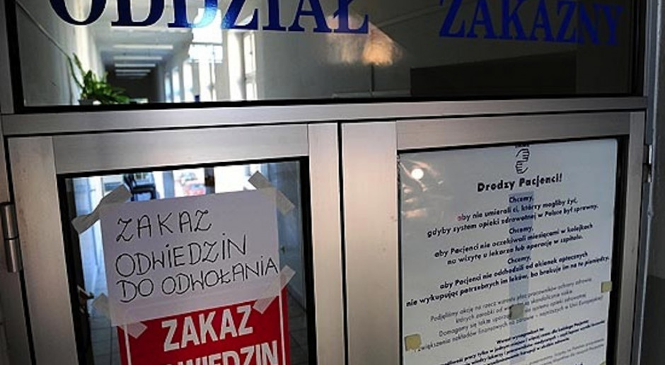 Węgry: naczelny lekarz wprowadził zakaz wizyt w szpitalach w całym kraju
