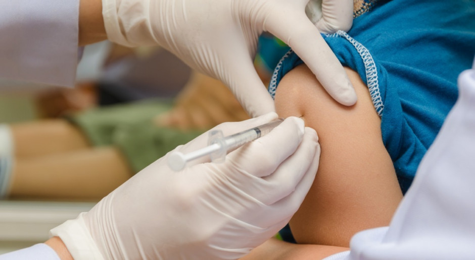 NFZ przedłuża do 11 grudnia konsultacje ws. programu szczepień przeciwko SARS-CoV-2