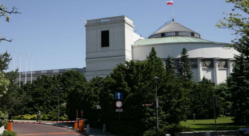 Sejm odrzucił obywatelski projekt zaostrzający prawo aborcyjne 