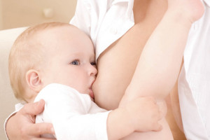 Mleko matki wspomaga rozwój mózgu u wcześniaków
