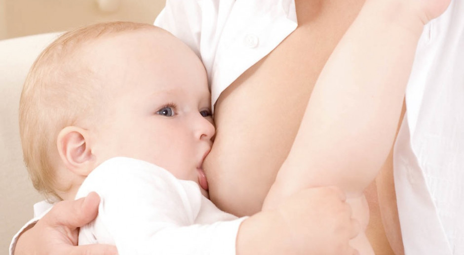 Eksperci: karmienie piersią bezcenne dla dziecka, korzystne dla rodziców