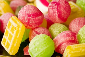 Polskie dzieci zjadają 19 łyżeczek cukru dziennie, za dużo