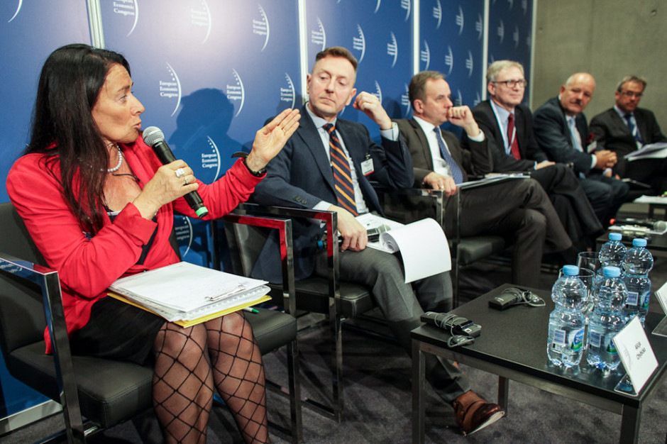 EEC 2015, sesja „Pakiet pytań - czy droga pacjentów do leczenia stała się krótsza?”, Fot. PTWP Znamy słabe punkty pakietu onkologicznego - już pora na korekty