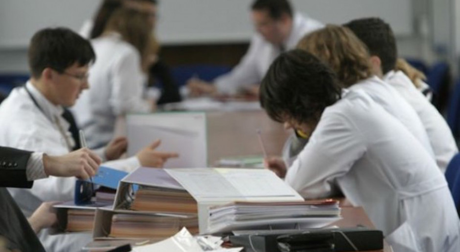 Dolny Śląsk: samorząd chce zachęcić studentów pielęgniarstwa do pracy w zawodzie