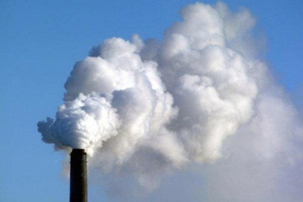 Smog, to 7 papierosów dziennie. Fot. archiwum W Krakowie ulotkami walczą ze smogiem - jest o co