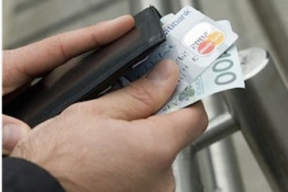 Protestujący zwrócili uwagę, że wszystkie rządy w ciągu ostatnich 11 lat obiecały podnieść kwotę zasiłku pielęgnacyjnego Fot. Archiwum (zdjęcie ilustracyjne) Opiekunowie osób z niepełnosprawnościami żądają podwyżki renty socjalnej