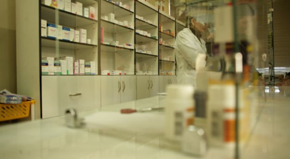 Pacjenci z chorobami jelit bez skutku szukają leków w aptekach