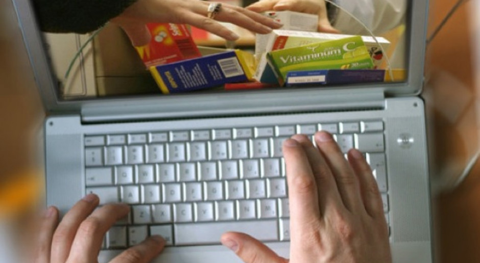Raport: zakupy produktów OTC w aptekach internetowych będą rosnąć 