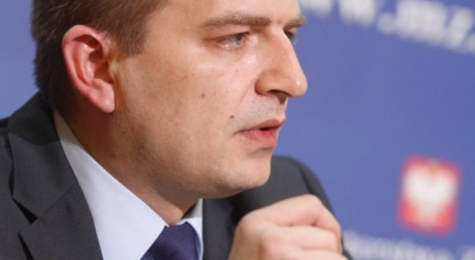 Kto napisał tę ustawę, po co i dla kogo? - pytał Bartosz Arłukowicz Fot. PTWP PO krytycznie nt. projektu ustawy o rynku farmaceutycznym