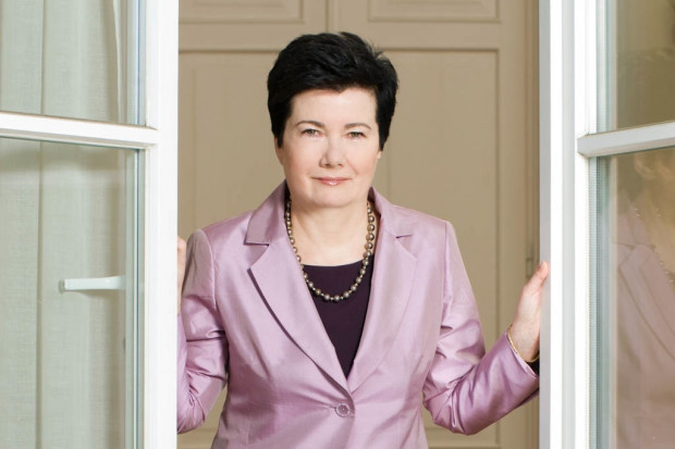 Warszawa testuje nowoczesne technologie w opiece nad starszymi. Na zdjęciu Hanna Gronkiewicz-Waltz. Fot. Archiwum Warszawa testuje nowoczesne technologie w opiece nad starszymi