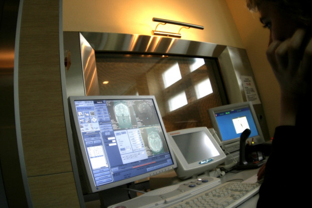 Studenci medycyny będą się uczyć badając wirtualnego pacjenta