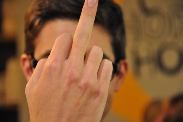Granie na komputerze w brutalne gry może zwiększyć liczbę zachowań agresywnych. Fot. Diego Silva Galan/Flickr (CC BY-SA 2.0) Badacze: brutalne gry komputerowe wzmagają agresję