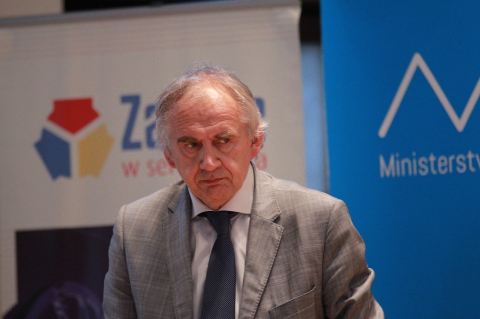 Minister zdrowia prof. Marian Zembala FOT. PTWP Warszawa na trasie gospodarskich wizyt ministra Zembali