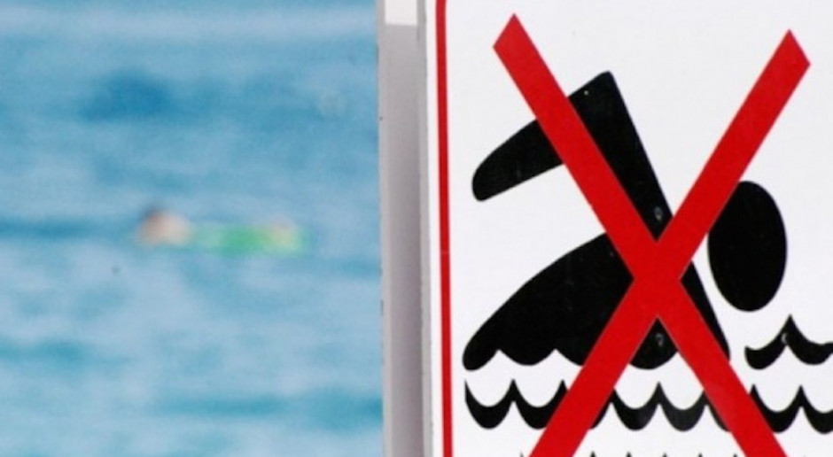 Pomorskie: ok. 20 kąpielisk zamkniętych z powodu sinic