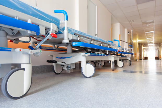 W Łódzkiem w sieci znalazło się 36 szpitali mających łącznie ponad 10 tys. łóżek Fot. Shutterstock Łódzkie: w sieci szpitali dwie placówki niespełniające wymogów formalnych