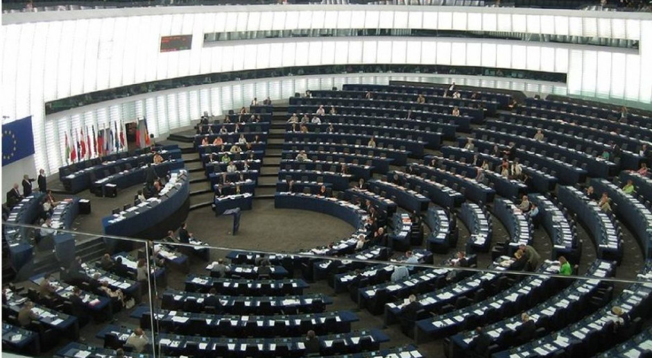 Komisja PE poparła propozycję ws. przeznaczenia 55 mld euro na walkę z pandemią