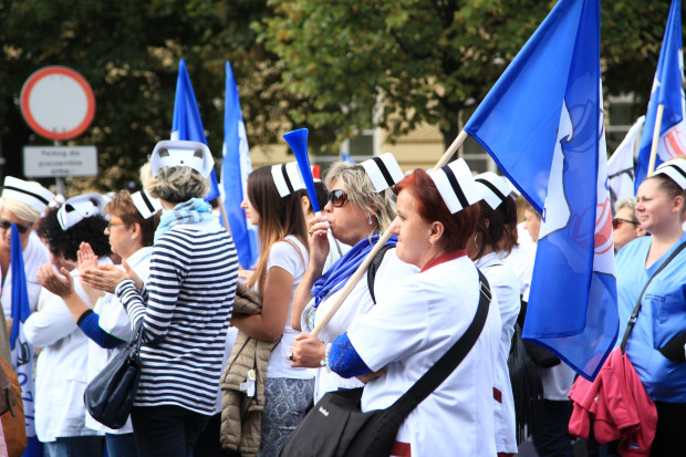 Pielęgniarki: w sprawie podwyżek sytuacja wciąż niepewna. Fot. PTWP (Paweł Pawłowski) W sprawie podwyżek sytuacja wciąż jest niepewna, uważają pielęgniarki
