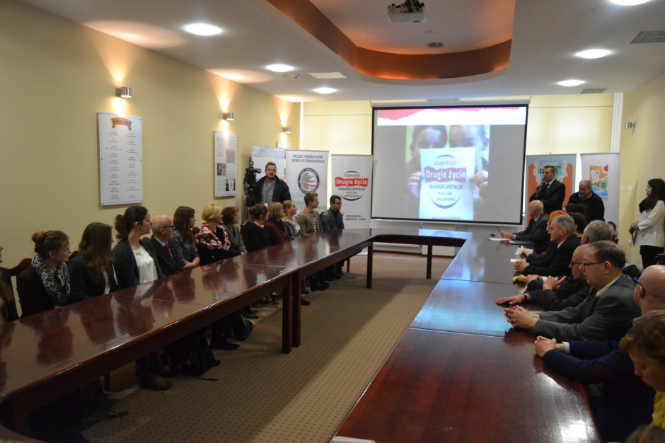 Konferencja prasowa inaugurująca kampanię "Drugie życie" w woj. kujawsko-pomorskim. Fot. Materiały prasowe Kujawsko-Pomorskie: Drugie życie - drugi raz promuje transplantologię