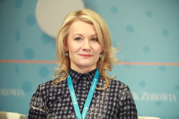 Zdaniem Małgorzaty Gałązki-Sobotki terapia infuzyjna mogłaby zmniejszyć hospitalizację pacjentów z chorobą Parkinsona. Fot. PTWP MZ ponownie rozważa refundację terapii infuzyjnej w chorobie Parkinsona