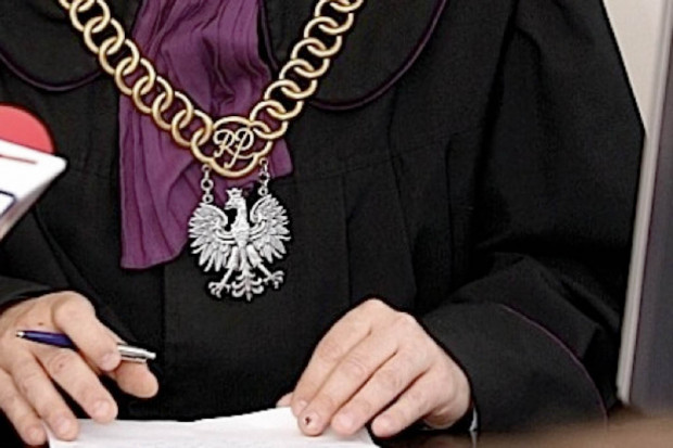 Zdaniem sądu nie może być zgody na wręczania korzyści majątkowych lekarzowi publicznej służby zdrowia. Fot. archiwum RZ Kraków: kara 4 lat więzienia dla lekarza za łapówki; wyrok nieprawomocny