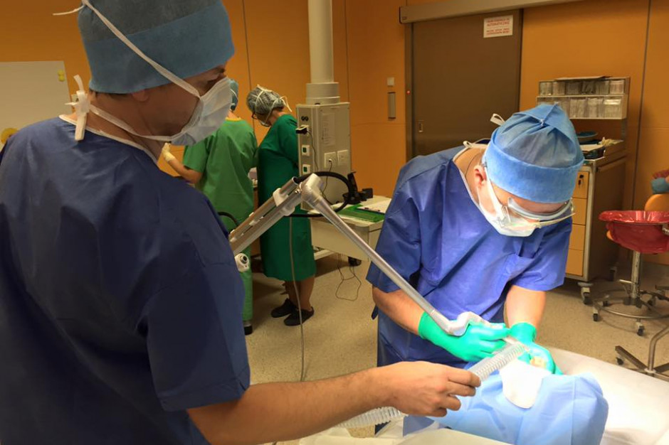 Klinika Chirurgii Dziecięcej w Kielcach dysponuje czterema laserami. Fot. Materiały prasowe Kielce: chirurdzy dziecięcy z WSzZ stawiają na lasery